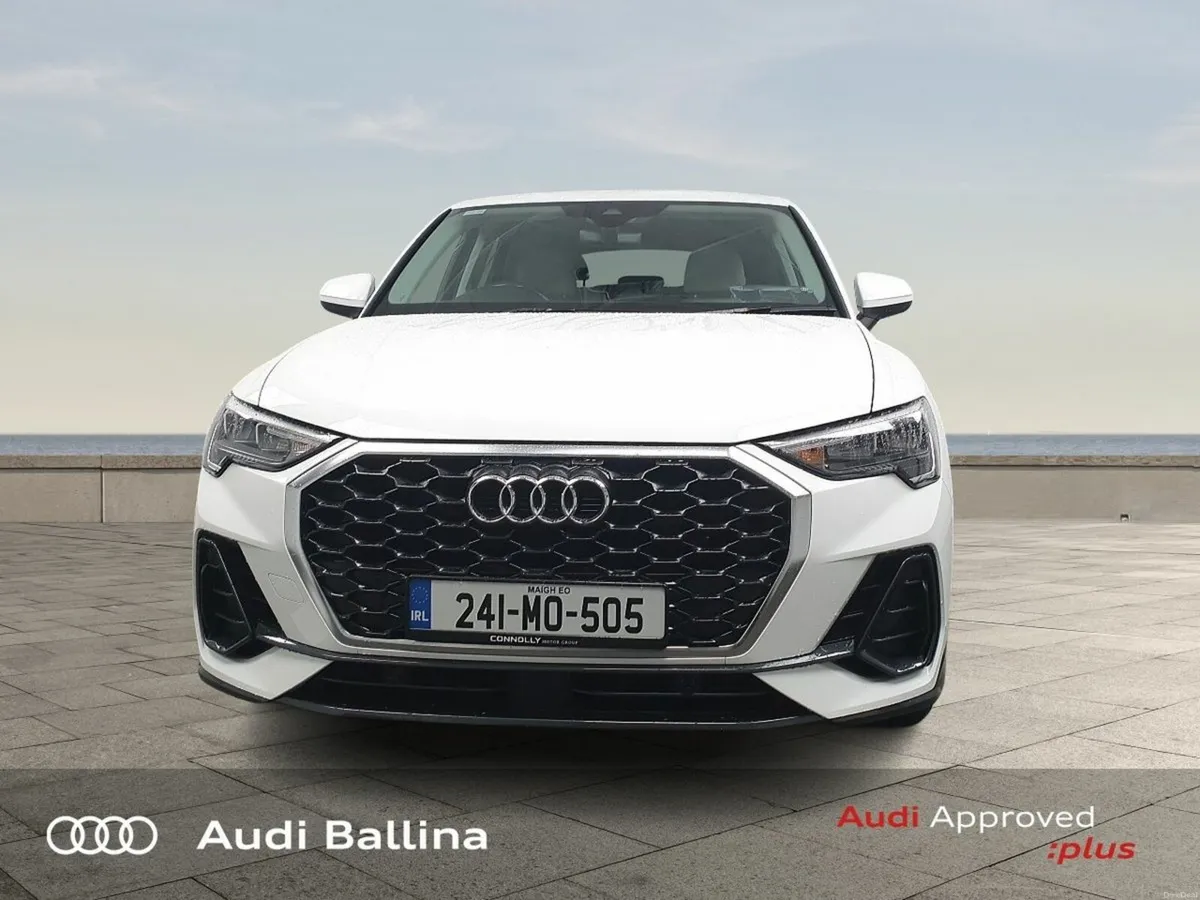 Audi Q3 SB SE Auto WITH Comfort Pack, High Beam an - Image 4