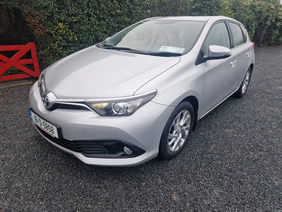 Toyota Auris LUNA  D4D 2016 - Image 2