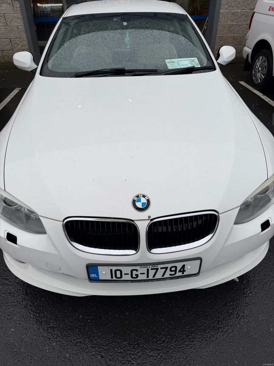 BMW 320d 2010 coupe - Image 1
