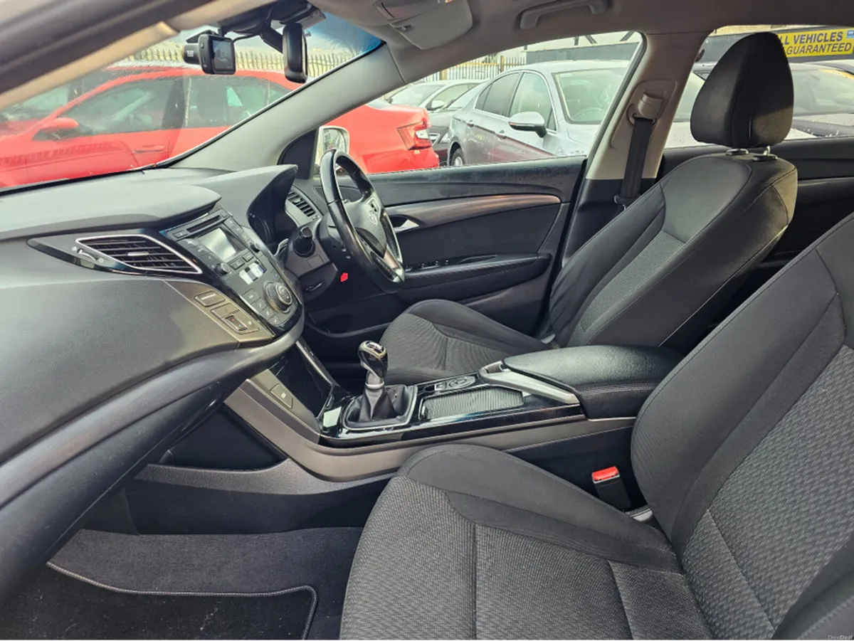 Hyundai i40 SALON EXECUTIVE 4DR COMFORT PLUS ** IR - Image 5