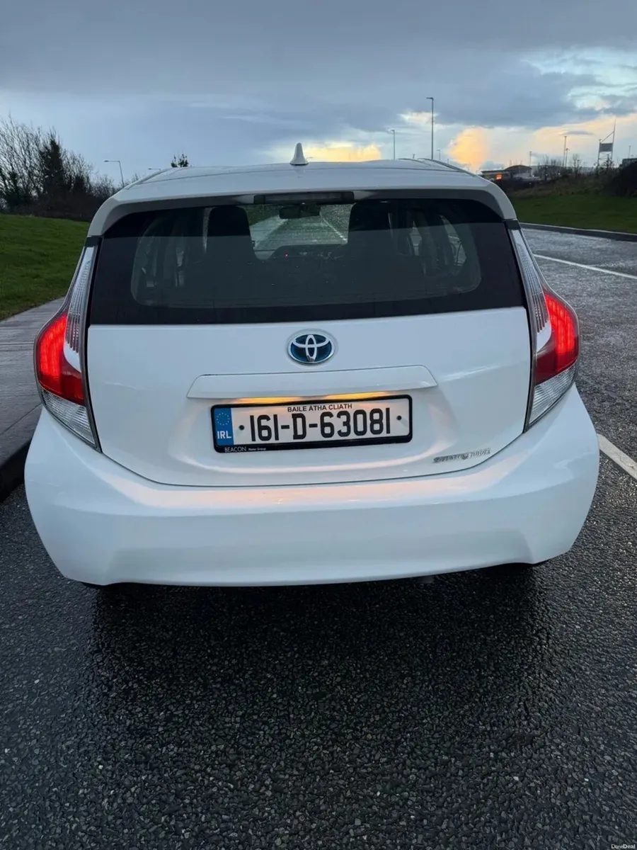 Toyota Aqua - Image 3