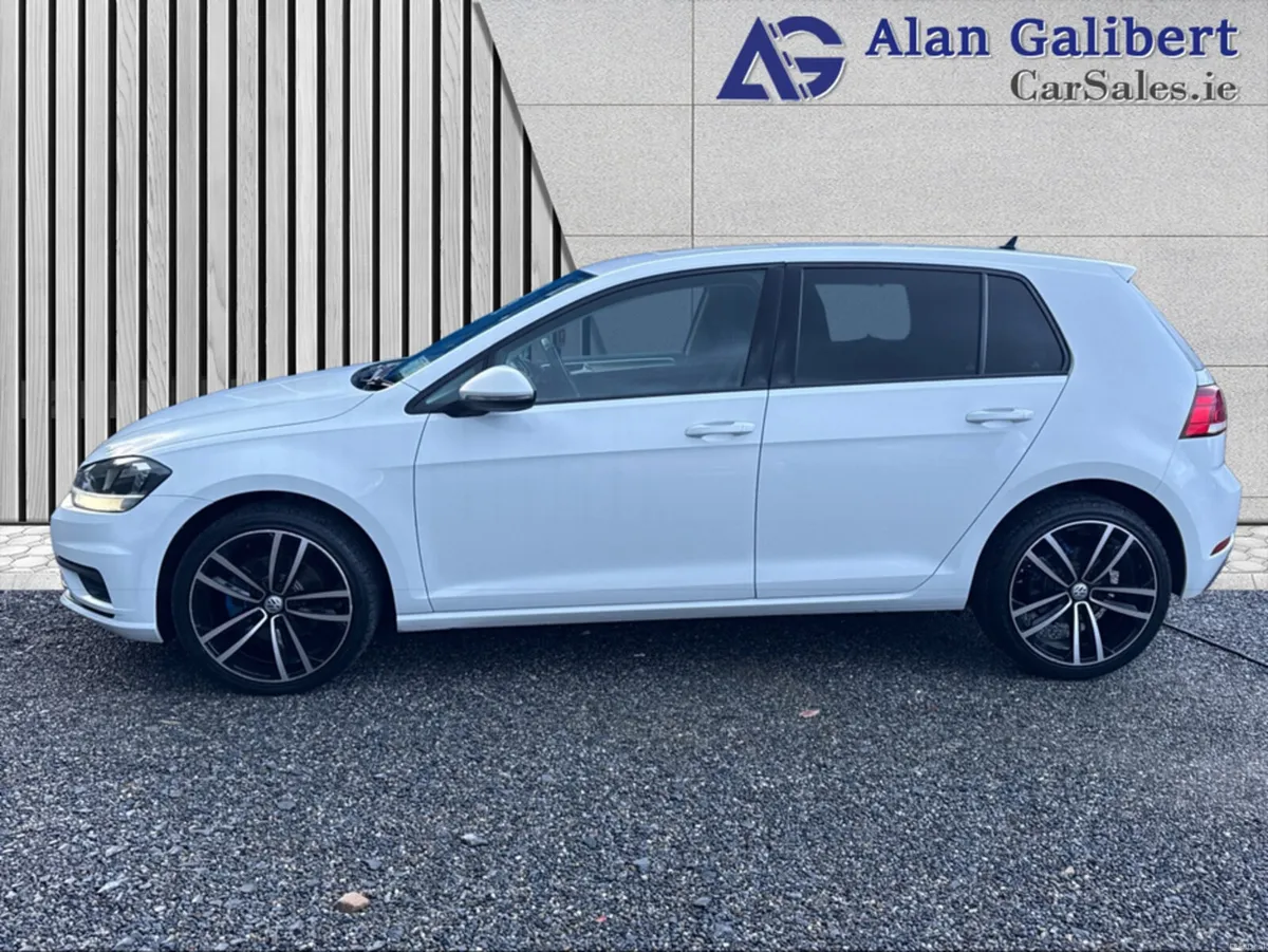 Volkswagen Golf 1.6 TDI BLUEMOTION 115PS 5DR - Image 2