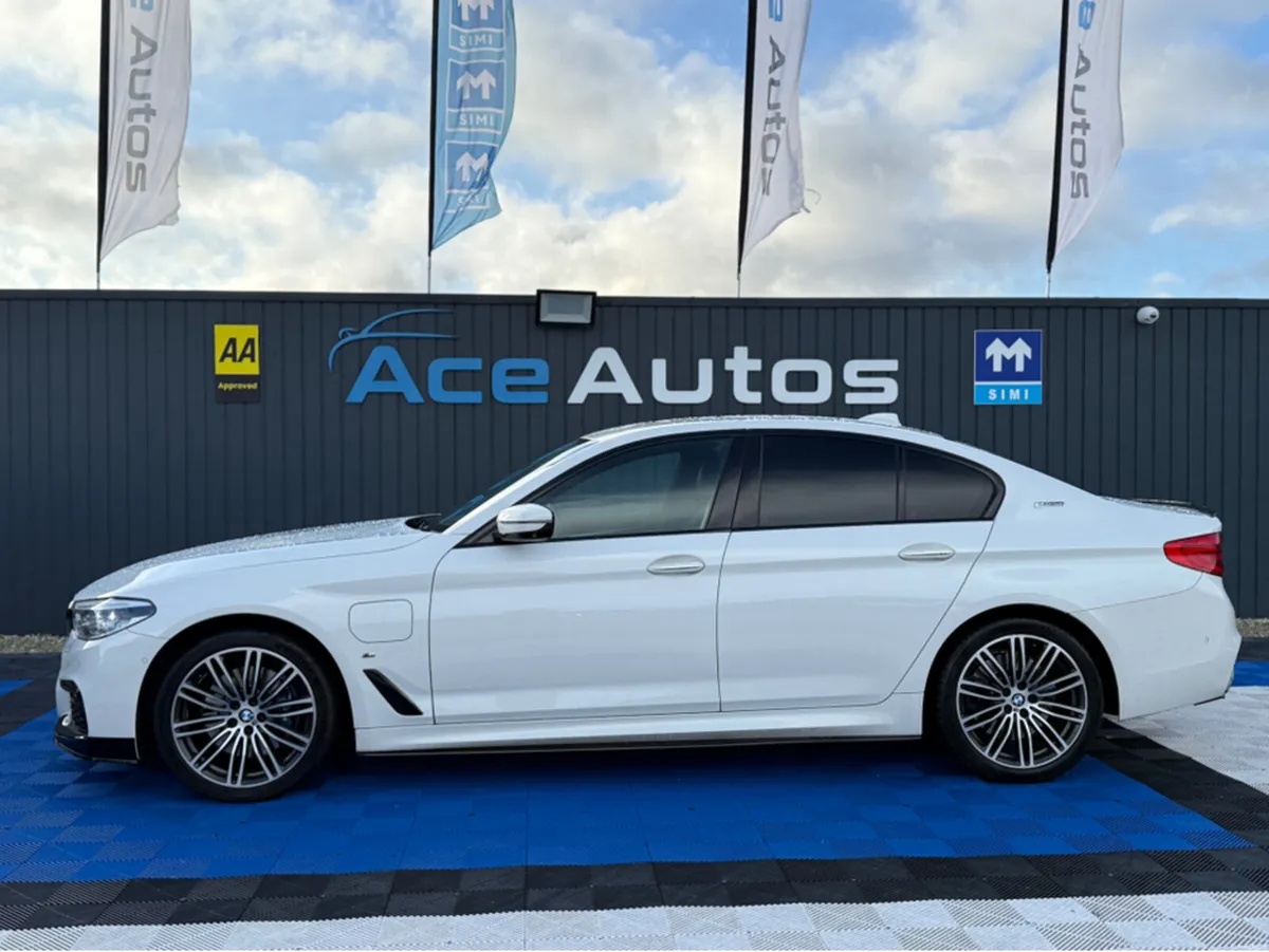 BMW 5-Series ** DEPOSIT TAKEN ** 530E M-SPORT - 2. - Image 4