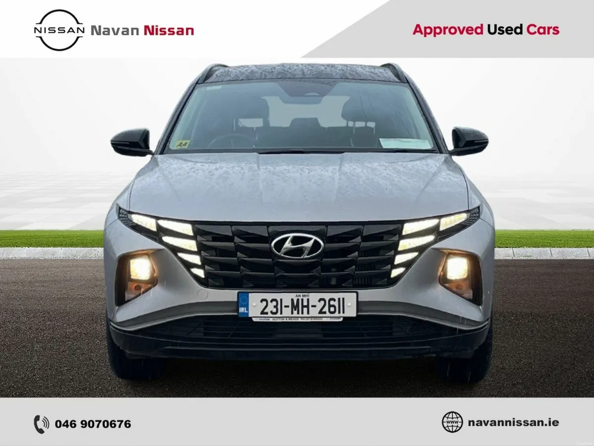 Hyundai Tucson 2WD Executive w.2 Tone Roof - Image 3