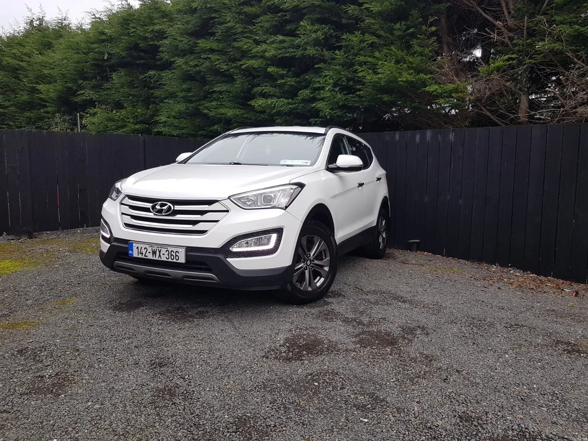 SANTA FE.. 4WD.. 7 SEATS.. LEATHER.. NCT TODAY - Image 2