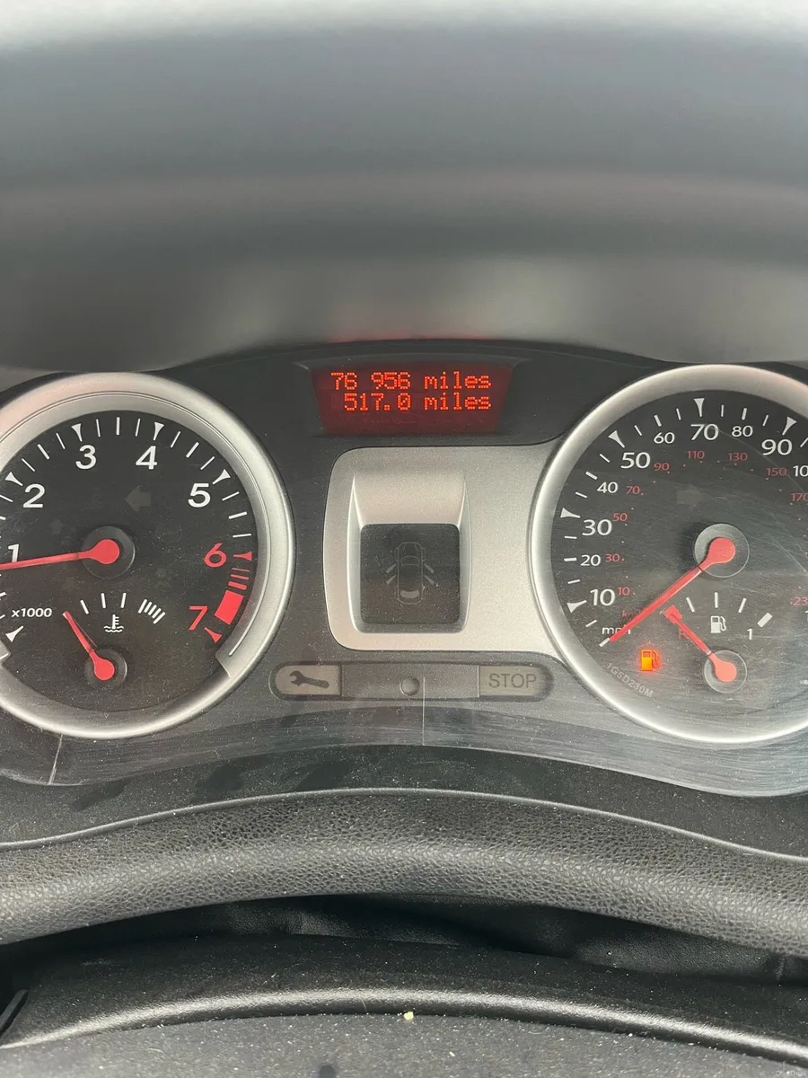 Renault Clio 2011 - Image 3