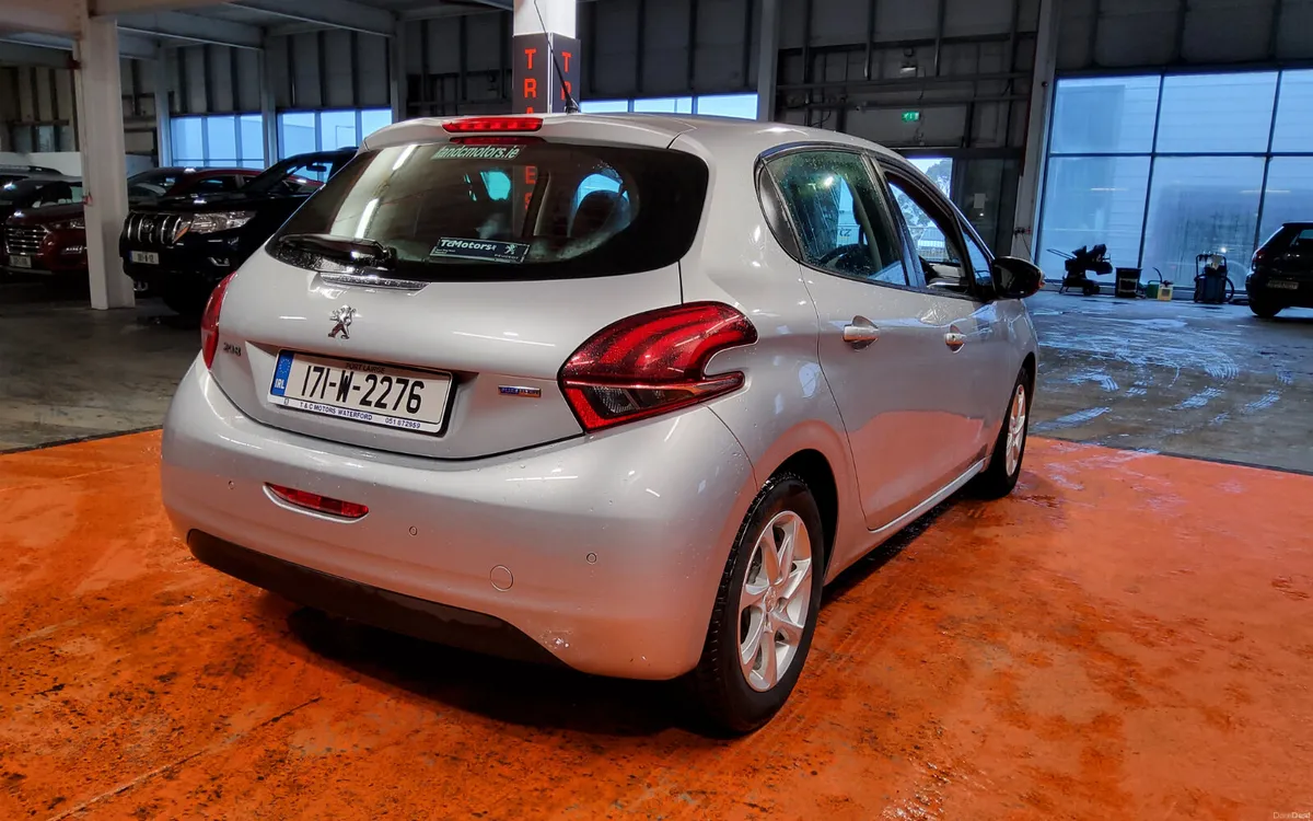 Peugeot 208 2017 - Image 4