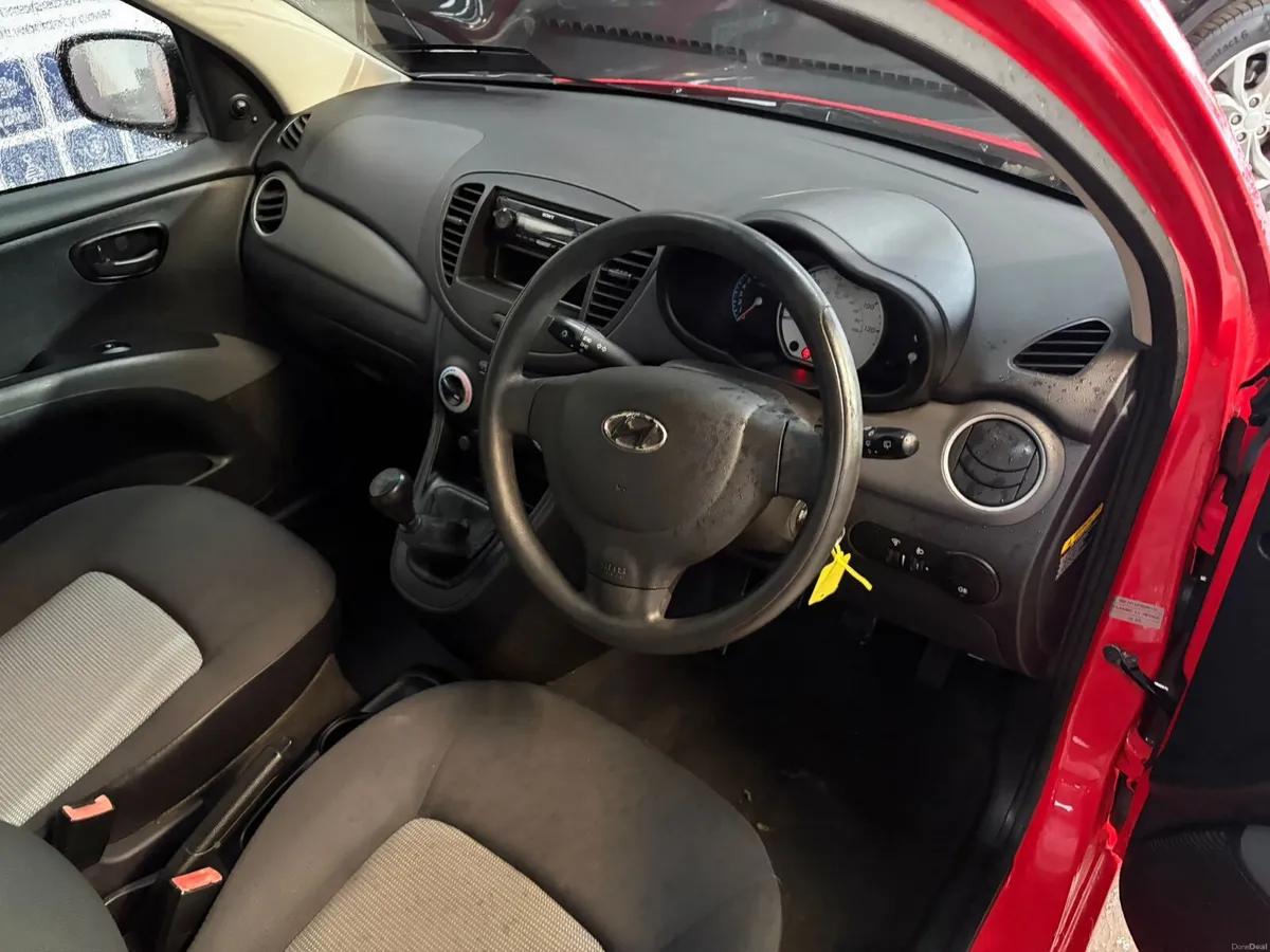 Hyundai i10 2009. 1.2    DELUXE - Image 4