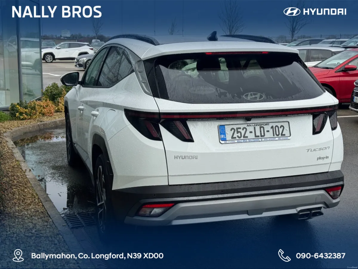 Hyundai Tucson PLATINUM PHEV AUTO 2WD - Image 3