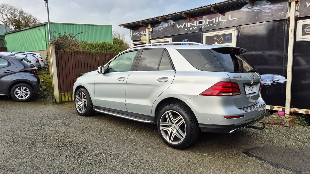 Mercedes-Benz G-Class - Image 4