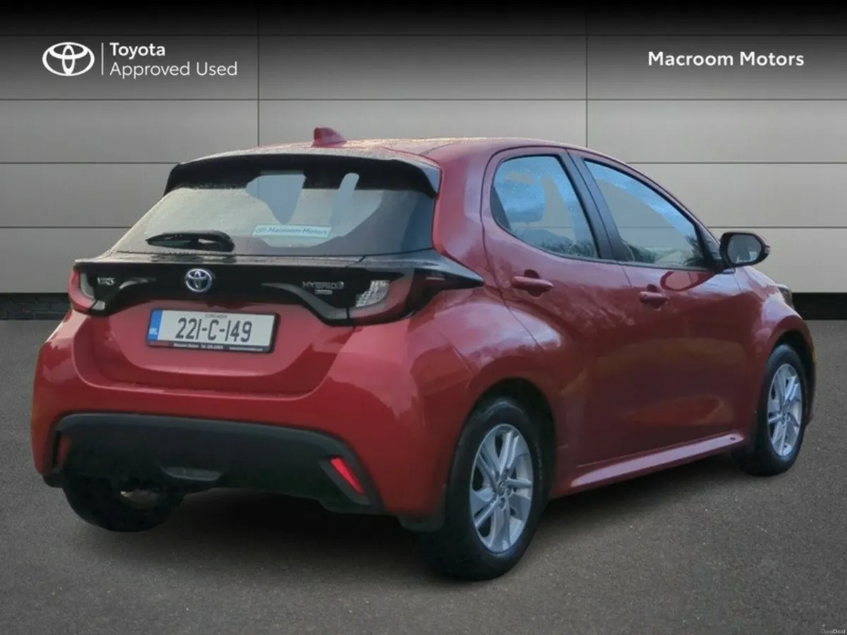 Toyota Yaris FRESH SELECTION OF TRADE-INS YARIS HY - Image 2