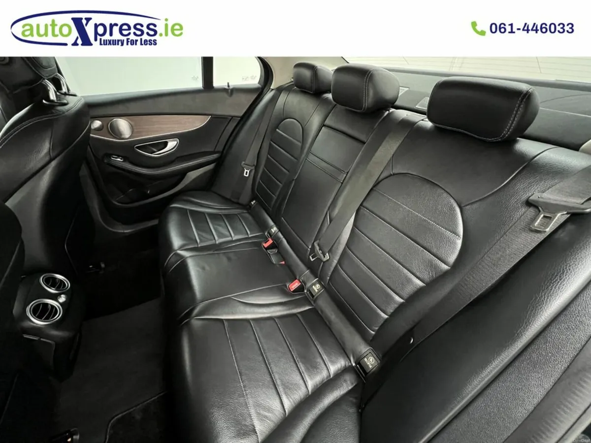 Mercedes-Benz C-Class 4WD Automatic, Reversing cam - Image 4