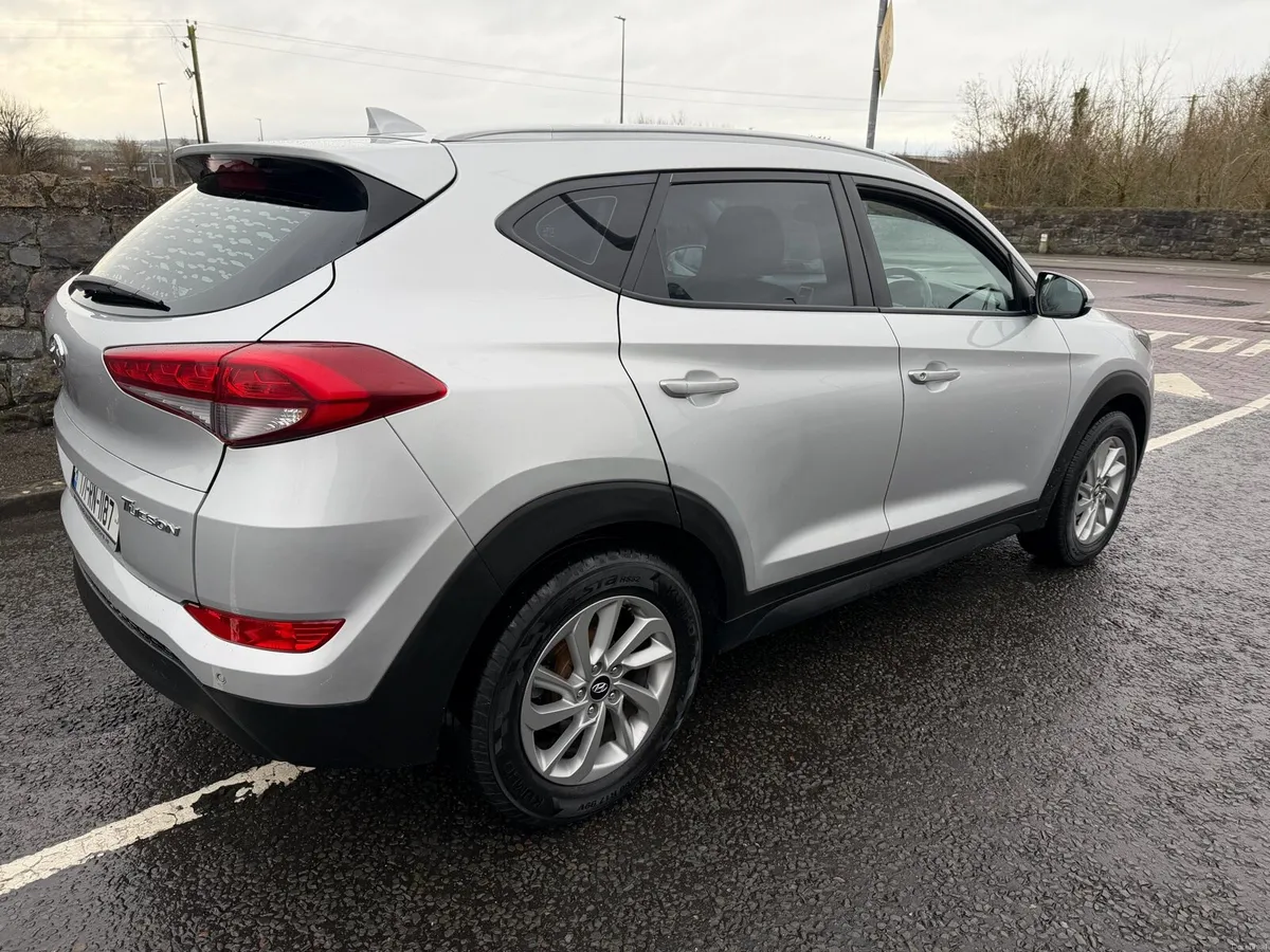 171 Hyundai Tucson Automatic - Image 2
