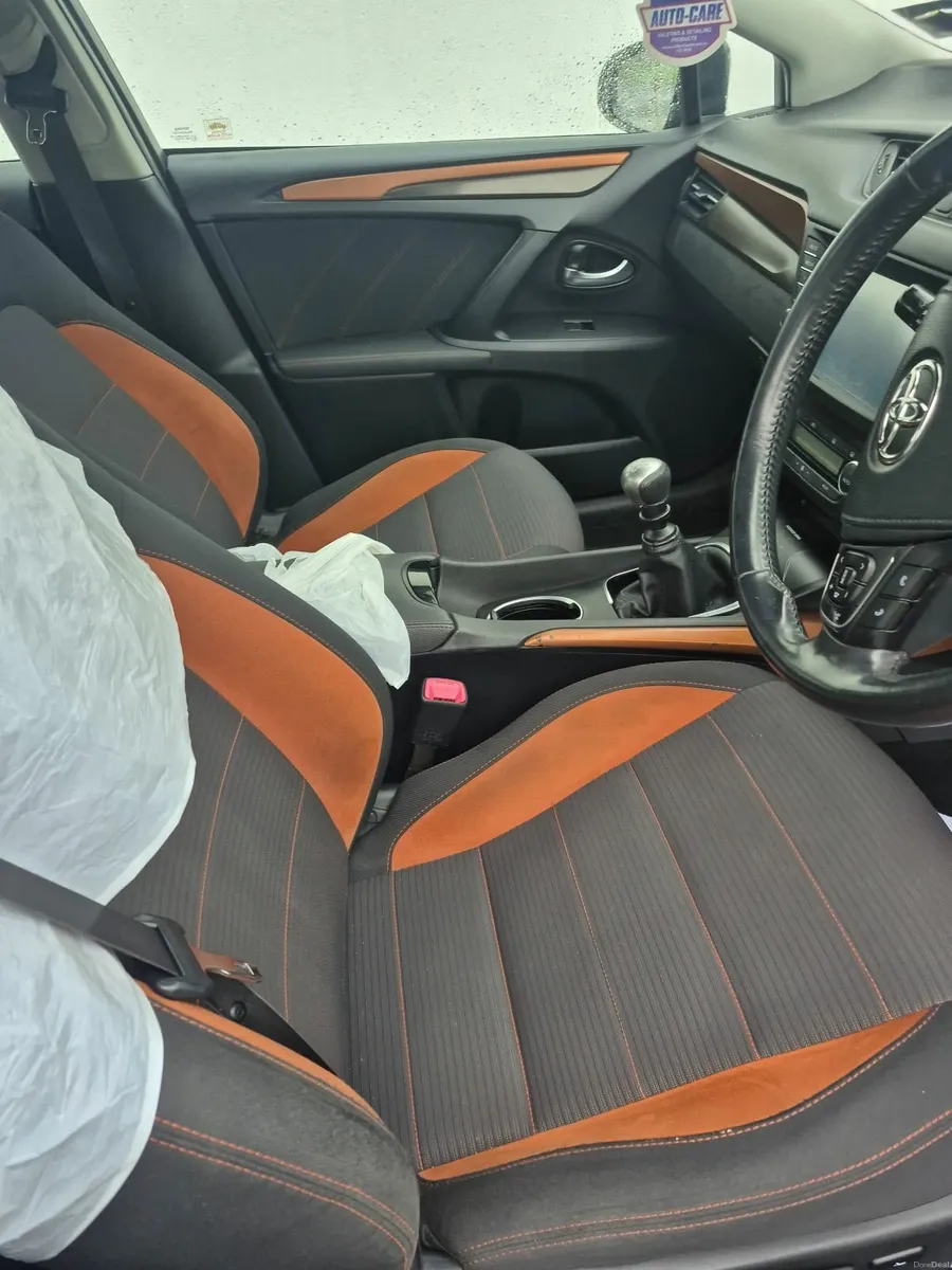 Toyota Avensis 2017 - Image 4