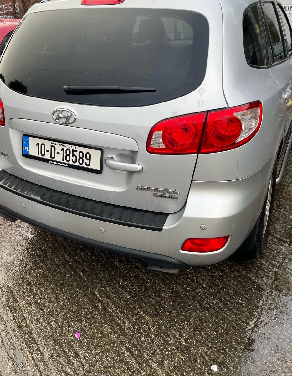 Hyundai Santa Fe - Image 2