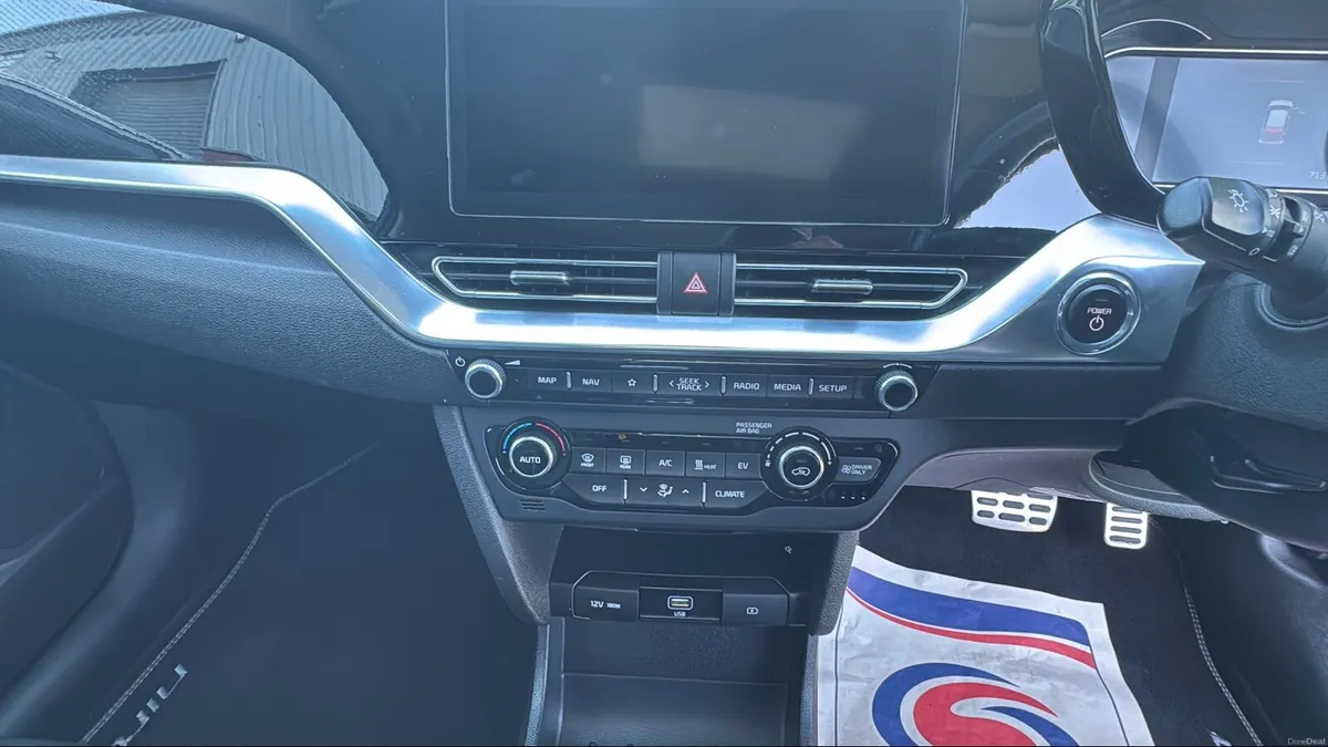 Kia Niro 2021 4+ 64kwh Long Range Model - Image 3