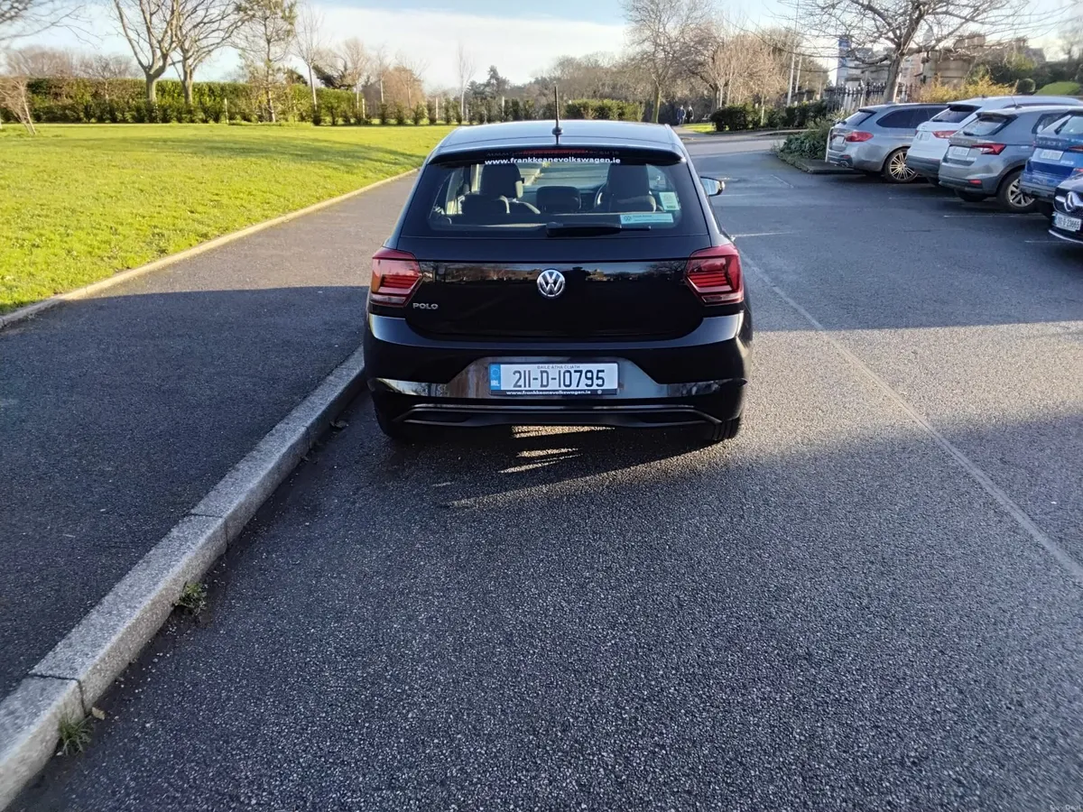 Volkswagen Polo 2021 - Image 2