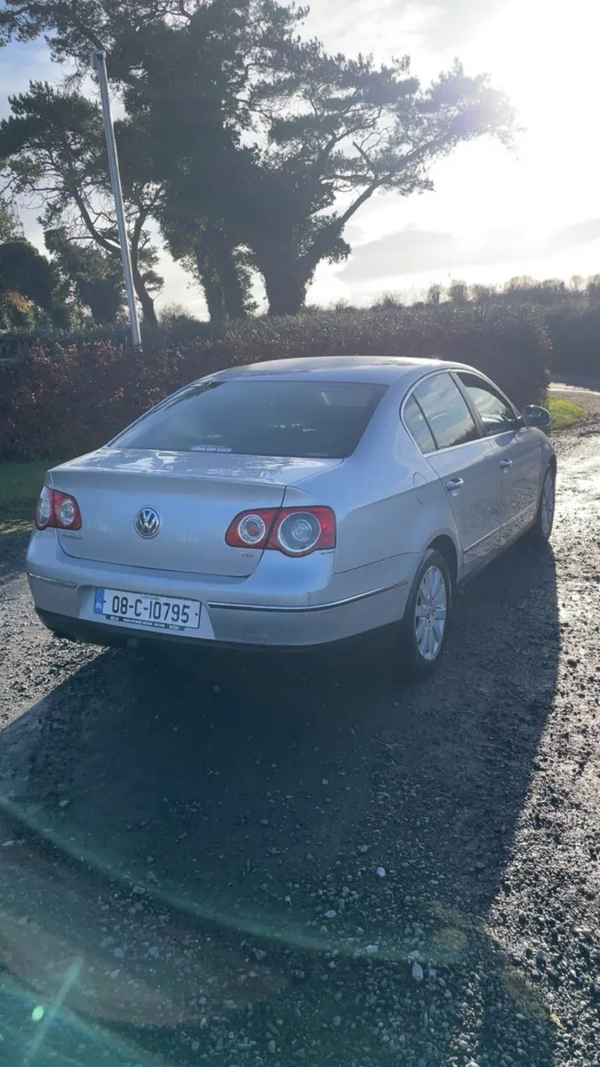Volkswagen Passat - Image 4