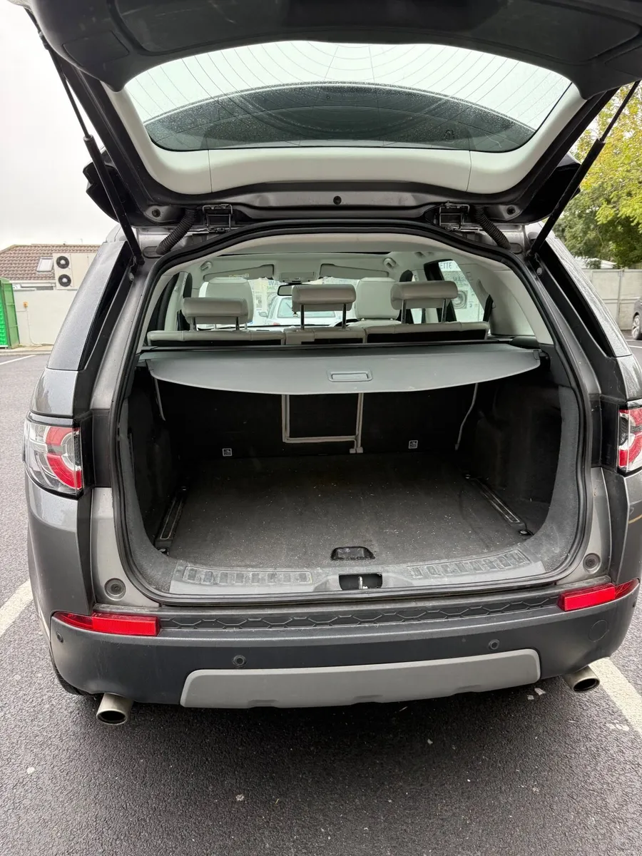 Land Rover Discovery 2018 - Image 4
