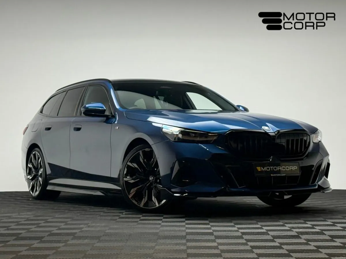 BMW 5-Series 530E M SPORT *PAN ROOF* - Image 1