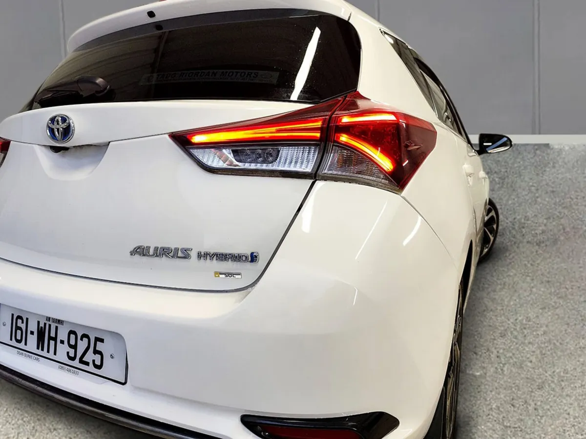 Toyota Auris 2016 - Image 4