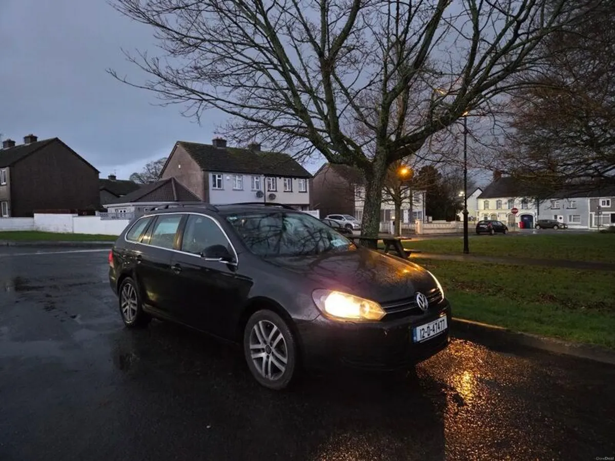 2012 Volkswagen Golf - Image 1