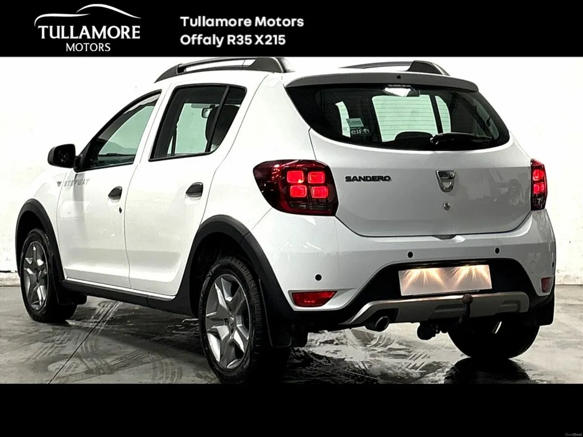 Dacia Sandero Stepway Blue dCi 95 Signature - Image 3