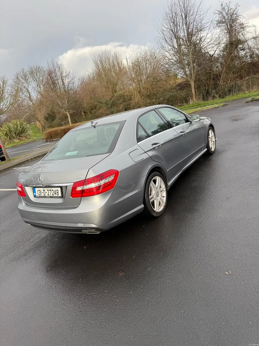 Mercedes E250 AMG - Image 4