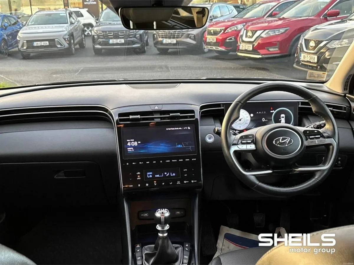 Hyundai Tucson 2WD Executive Plus - Image 3