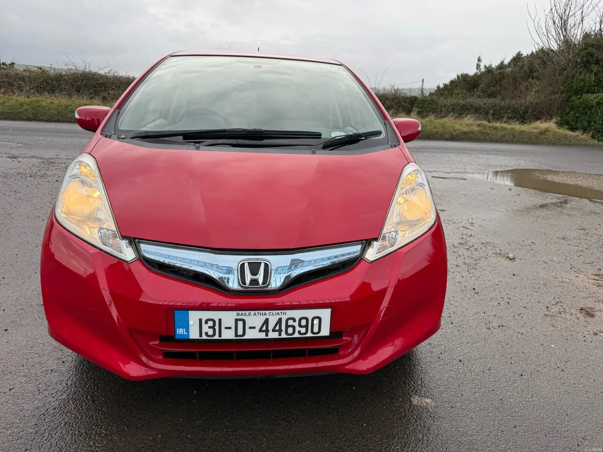 131 Honda fit / Jazz Hybrid 1.3 NCT fresh Import - Image 4