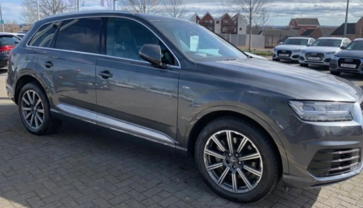 Audi Q7 2016 - Image 1