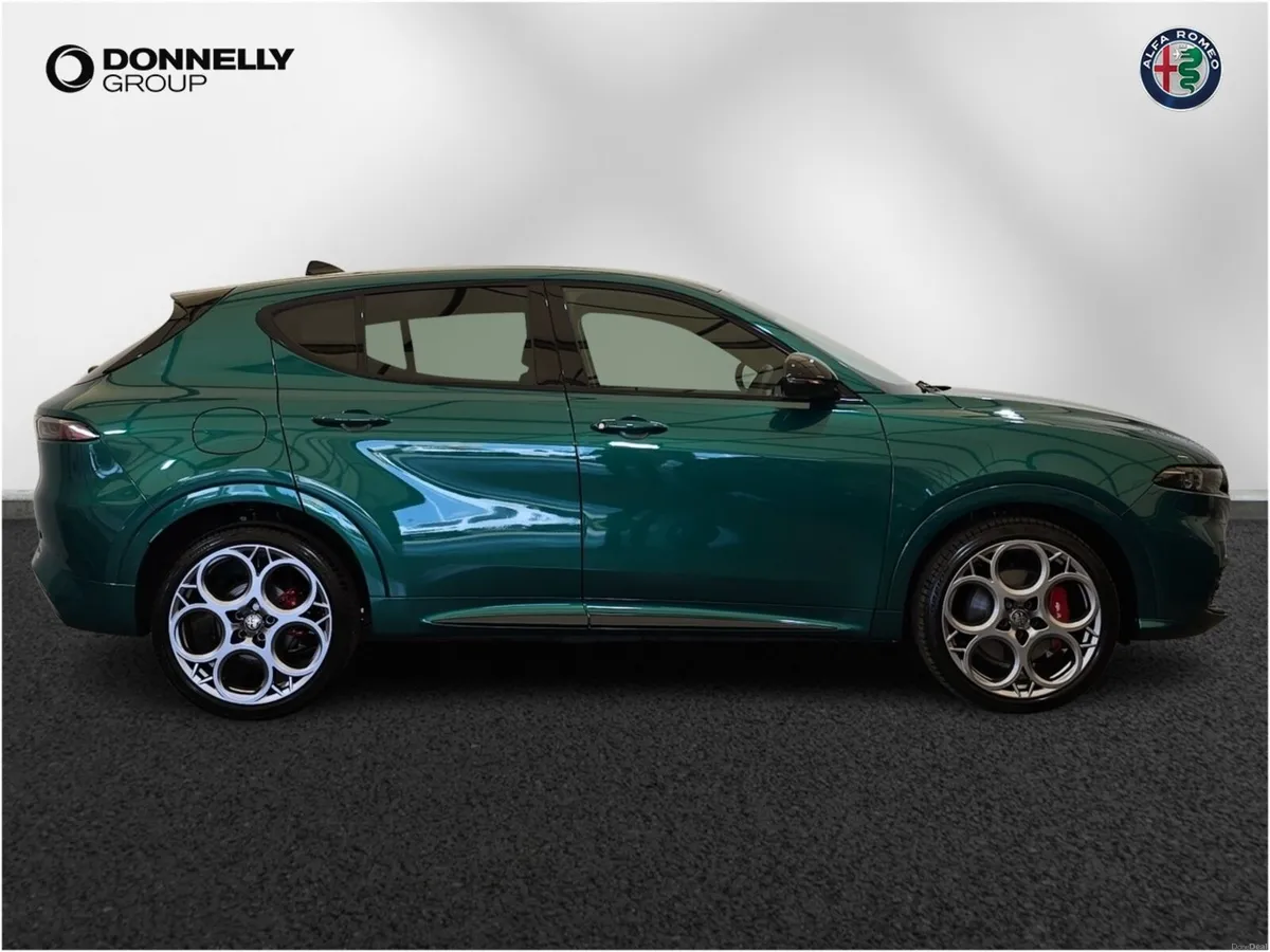 Alfa Romeo Tonale Hatchback Tributo Italiano - Image 2