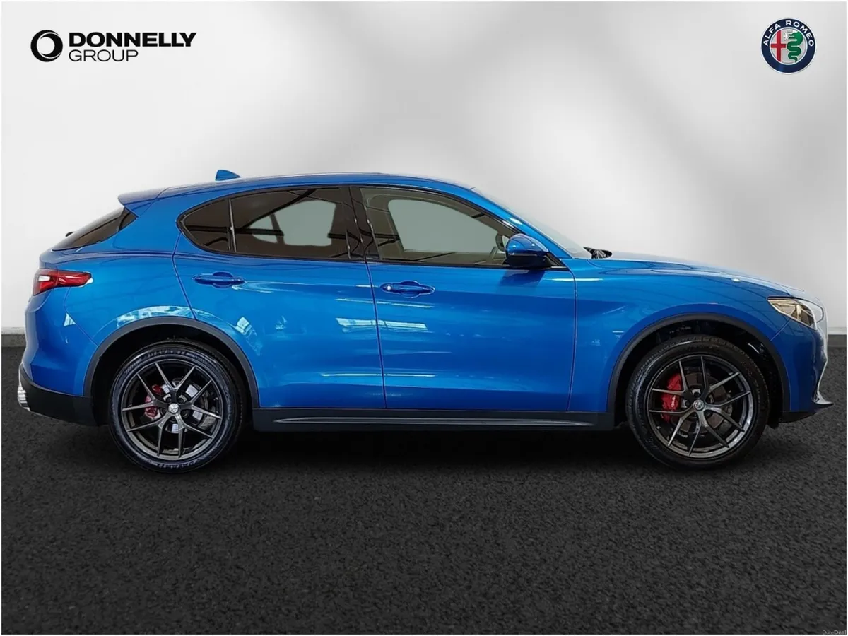 Alfa Romeo Stelvio Estate Special Edition Milano - Image 3