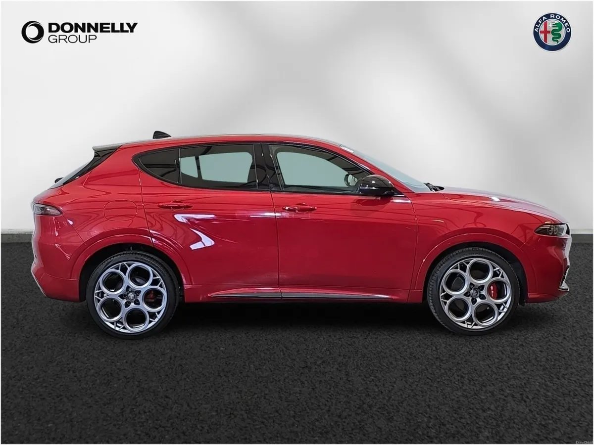 Alfa Romeo Tonale Hatchback Tributo Italiano - Image 2