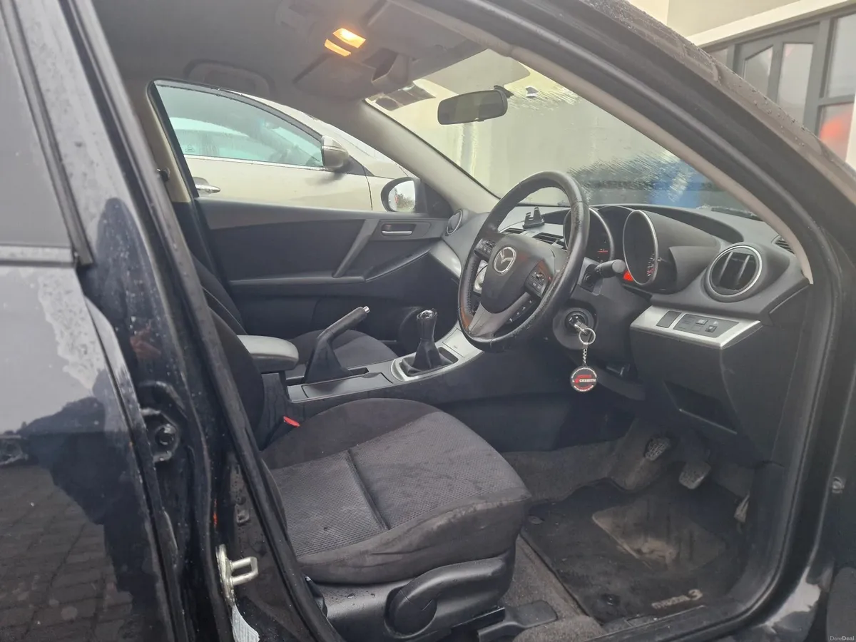 Mazda Mazda3 2011 - Image 1