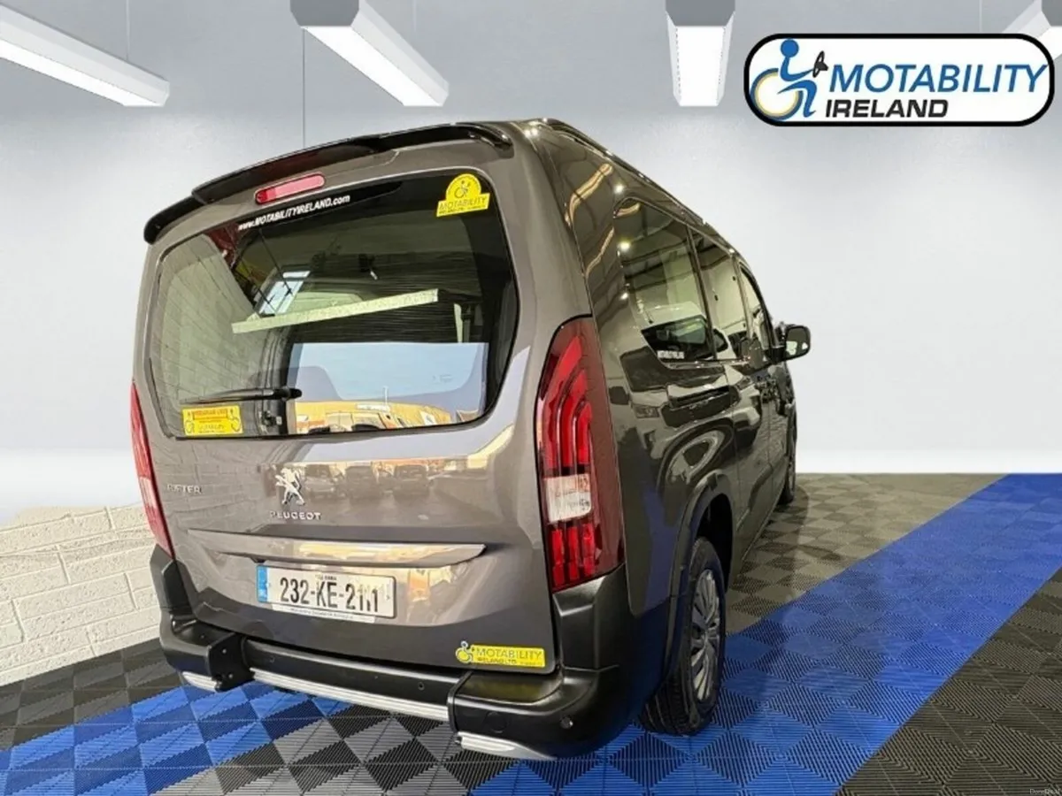 Peugeot Rifter Wheelchair Accessible - Image 2