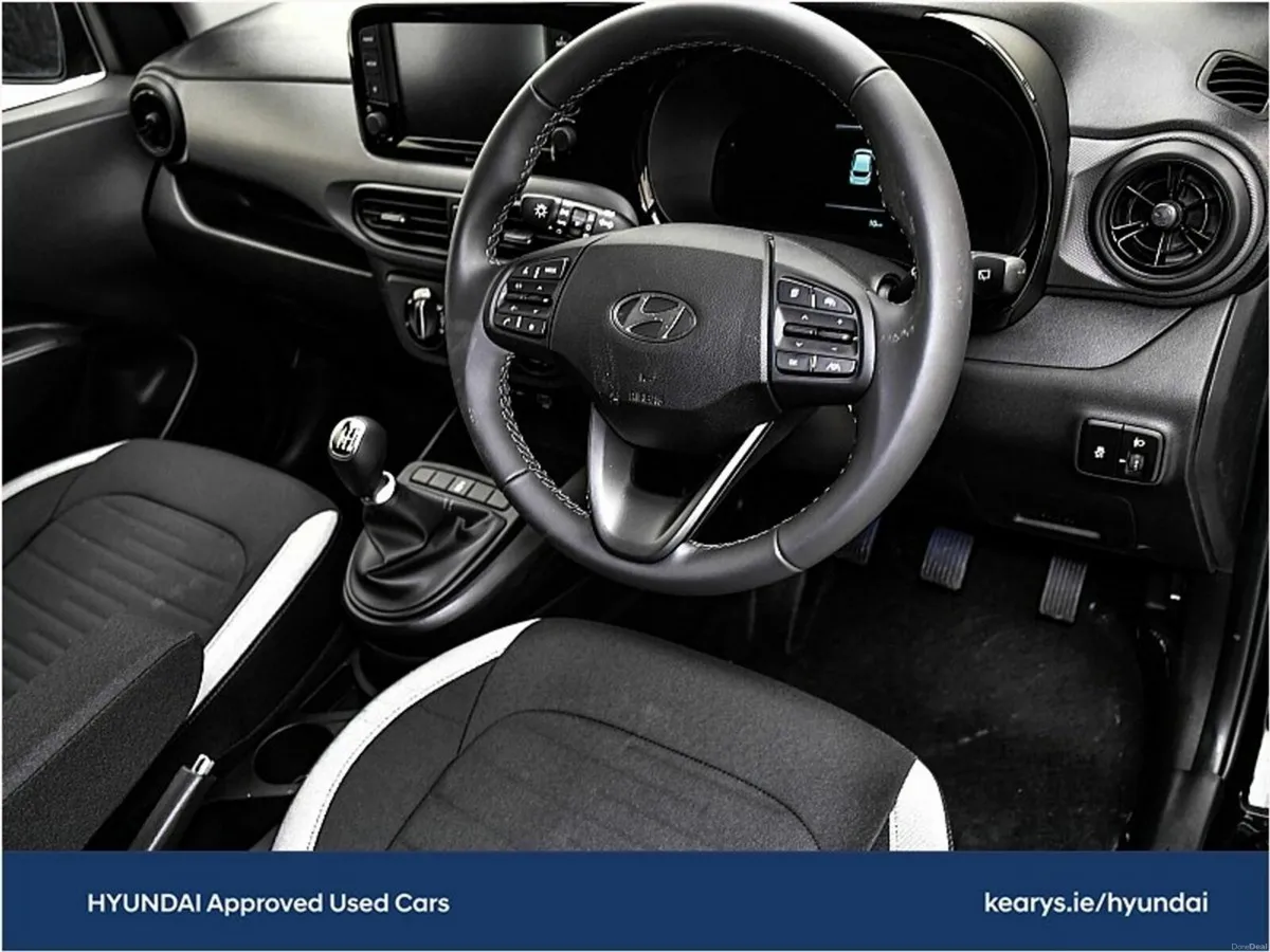 Hyundai i10 Deluxe - Image 6