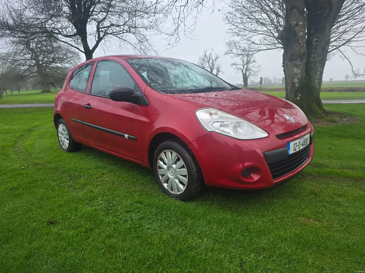 Renault Clio 1.1 petrol - Image 1