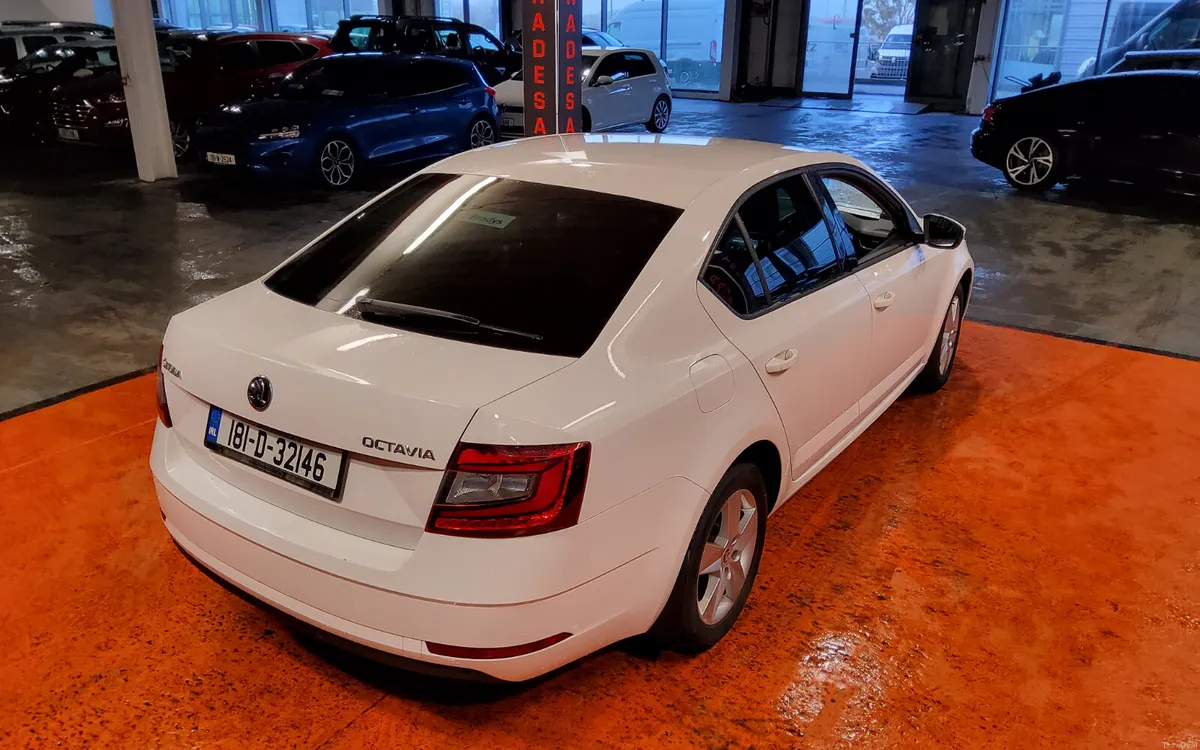 Skoda Octavia 2018 - Image 3