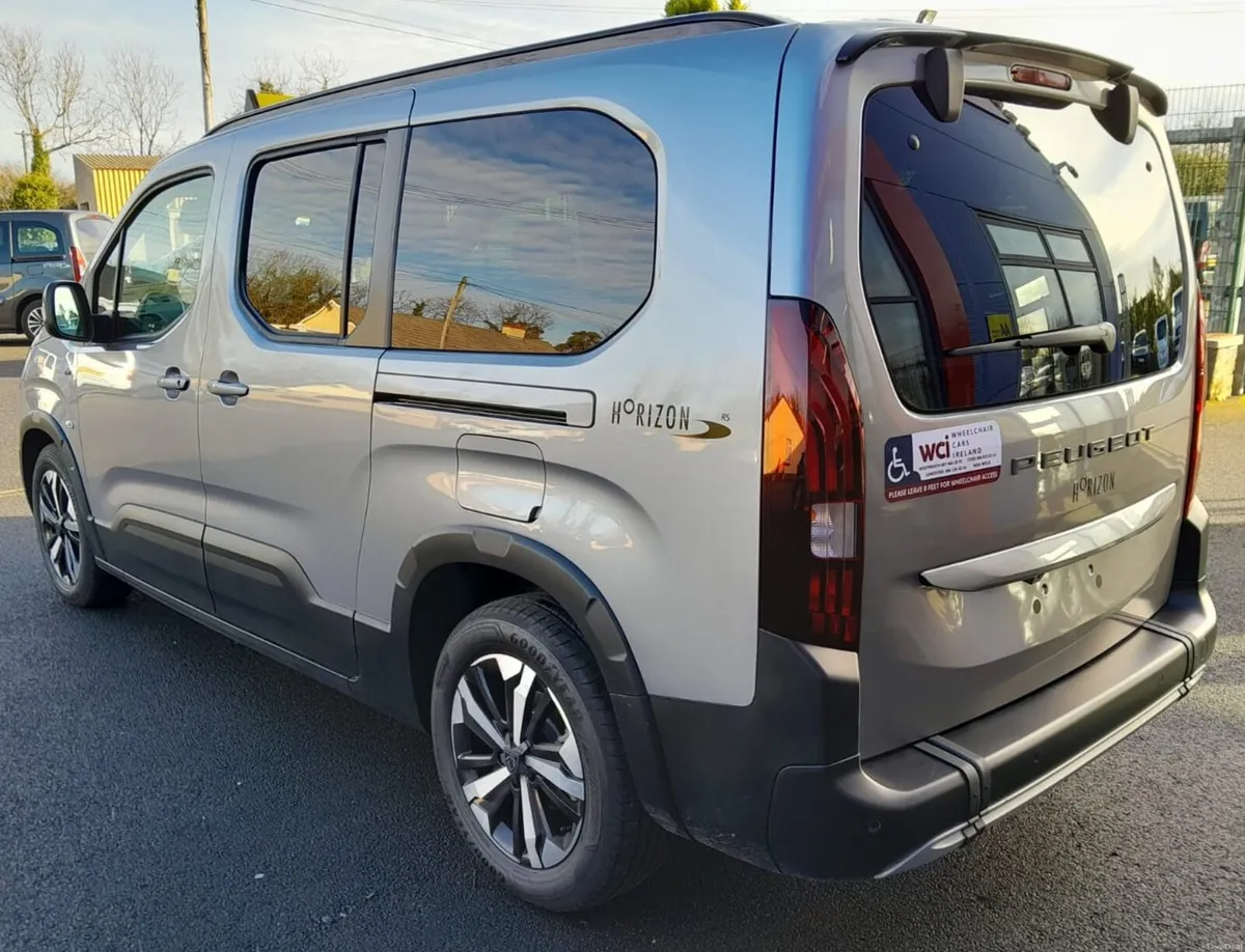 Peugeot Rifter 7 Seat Auto Wheelchair Taxi - Image 6