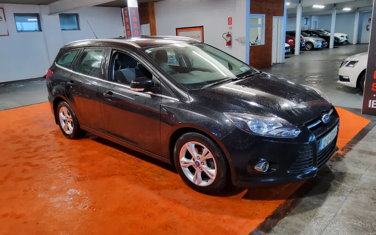 Ford Focus 2012 - Image 1