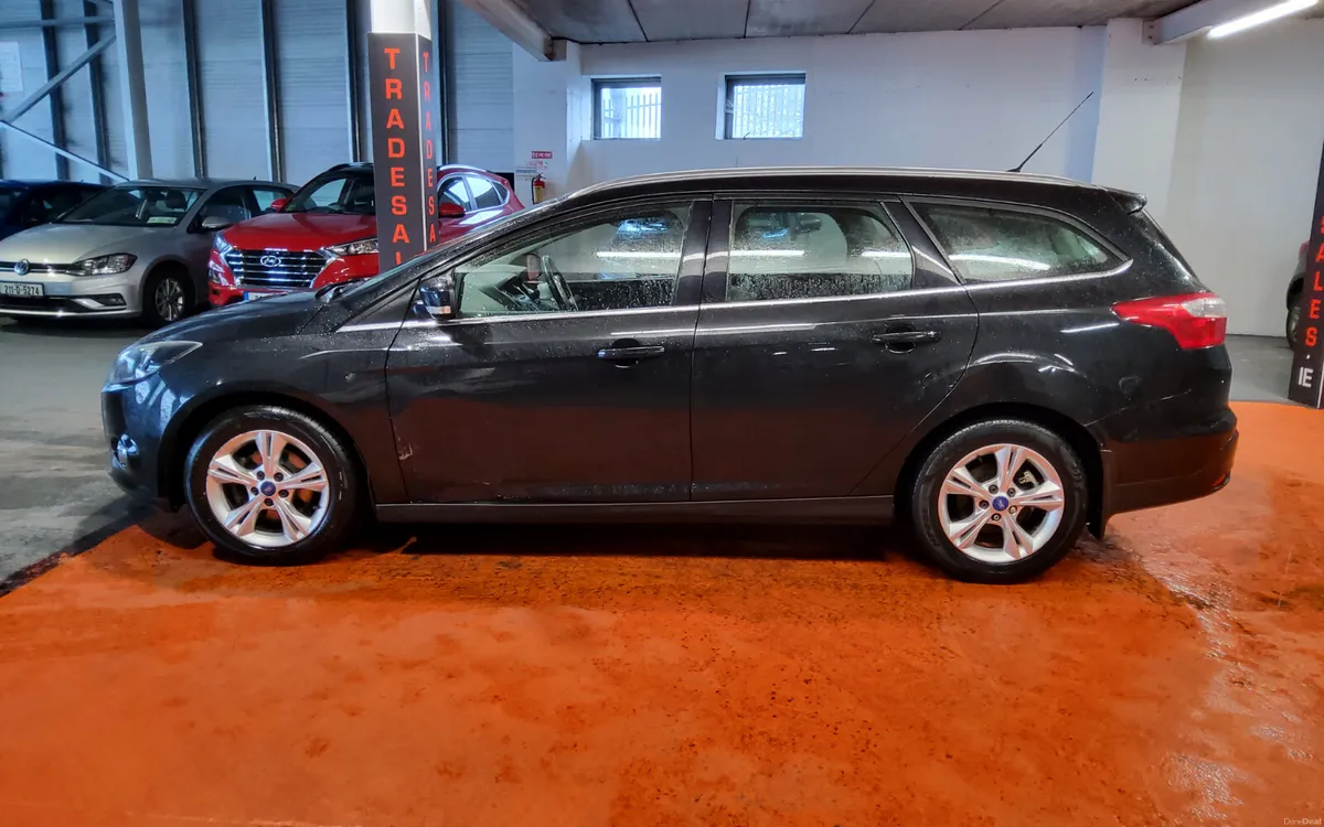 Ford Focus 2012 - Image 4