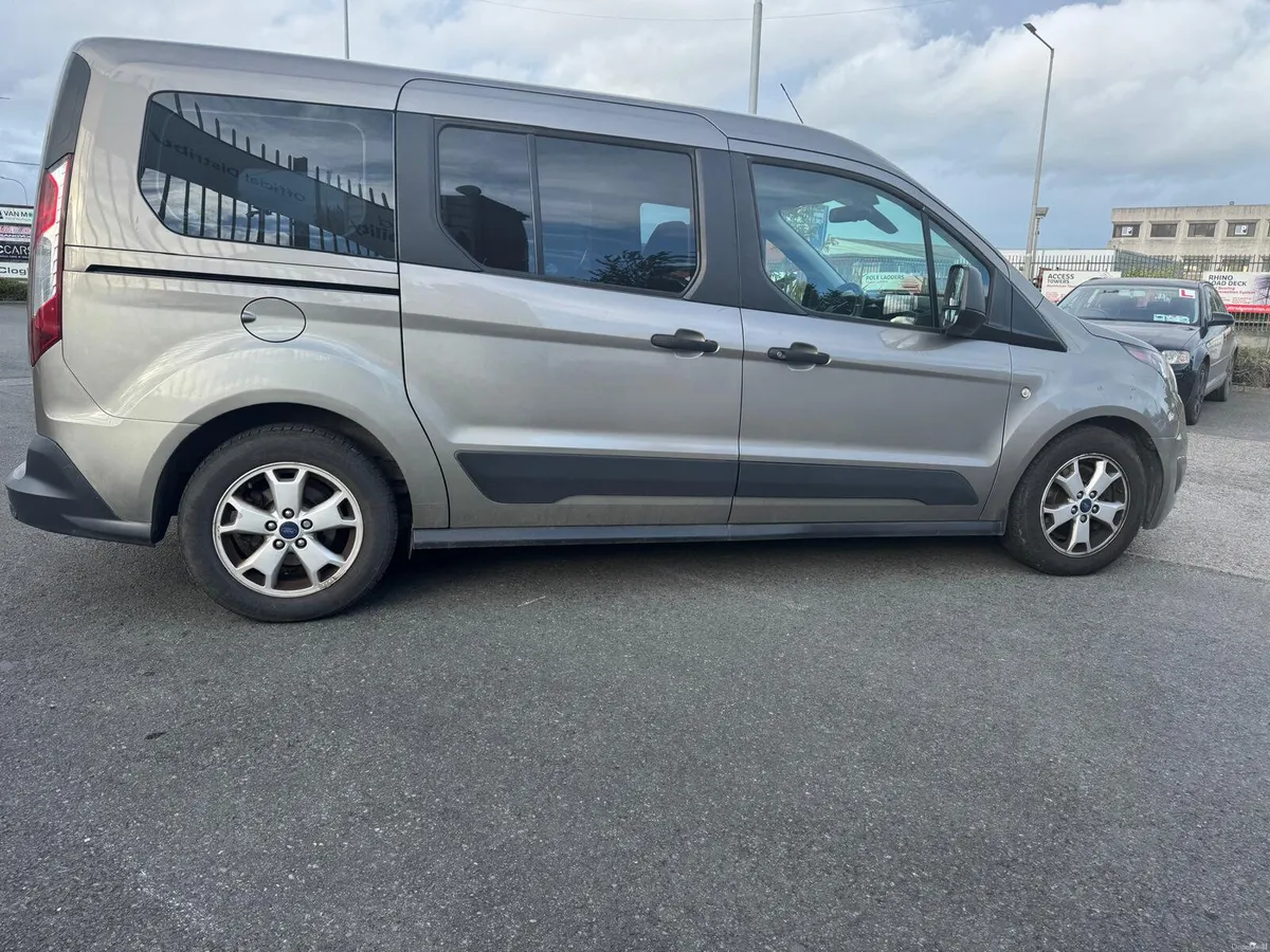 2018 Ford Grand Tourneo Connect Zetec - Image 3
