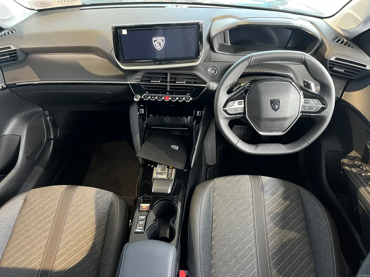 Peugeot 208 Allure Hybrid - Image 5