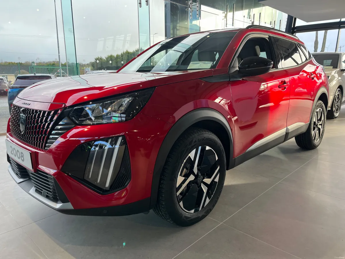 Peugeot 2008 Allure Hybrid - Image 2