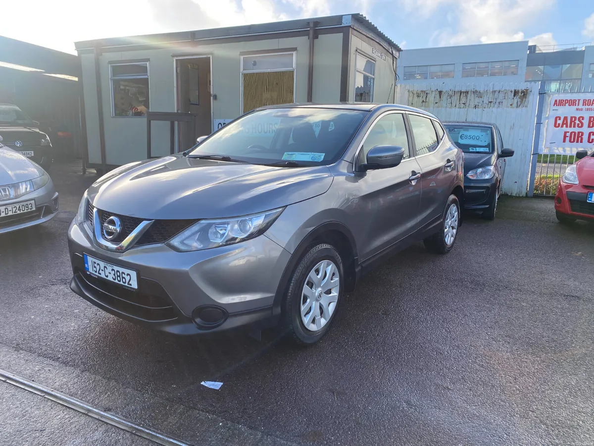 Nissan Qashqai 2015 ONE OWNER CAR - Image 1