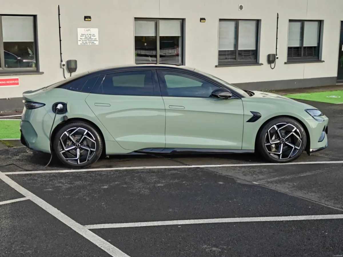 BYD SEAL 2024 - Image 2