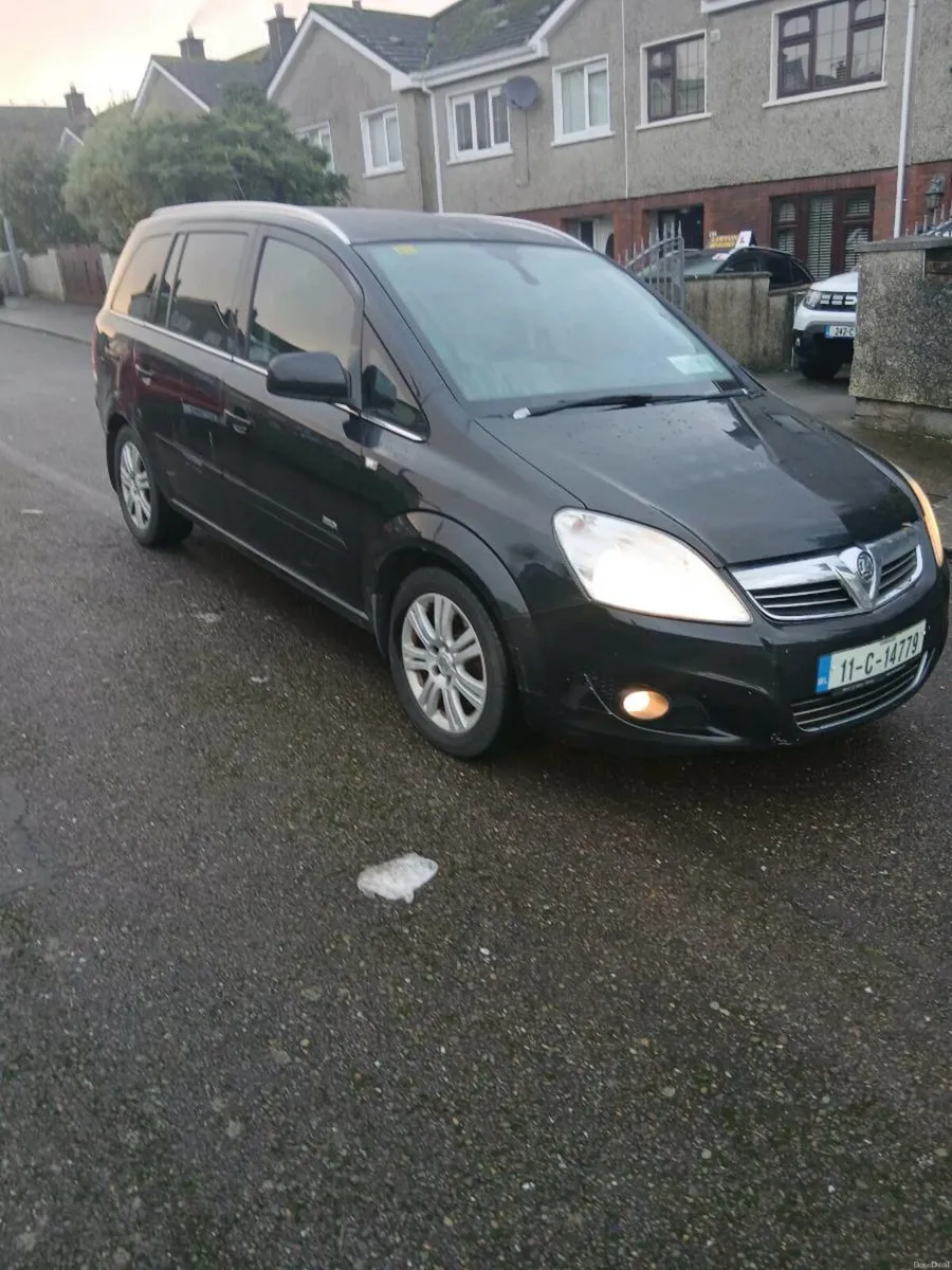 2011 VAUXHALL  ZAFIRA 17 DIESEL  7 SEATER - Image 1