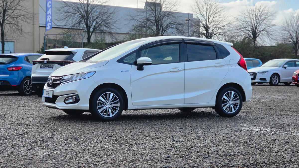 2018 Honda Fit Hybrid Automatic - Image 3