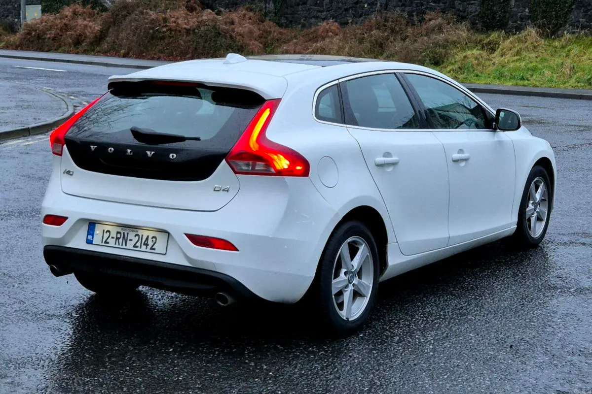 2012 Volvo V40 2.0 D5 - Image 4